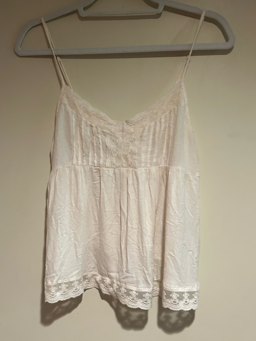 Hollister Cream Lace Trim Babydoll Cami Sz XS